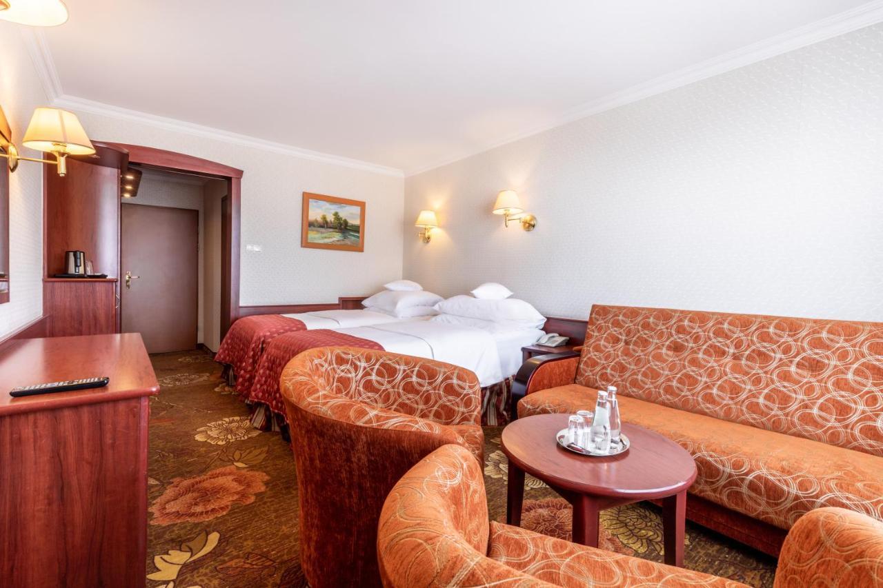 Hotel Golebiewski Μπιάλιστοκ Εξωτερικό φωτογραφία