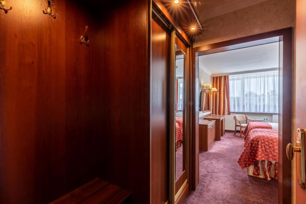 Hotel Golebiewski Μπιάλιστοκ Εξωτερικό φωτογραφία